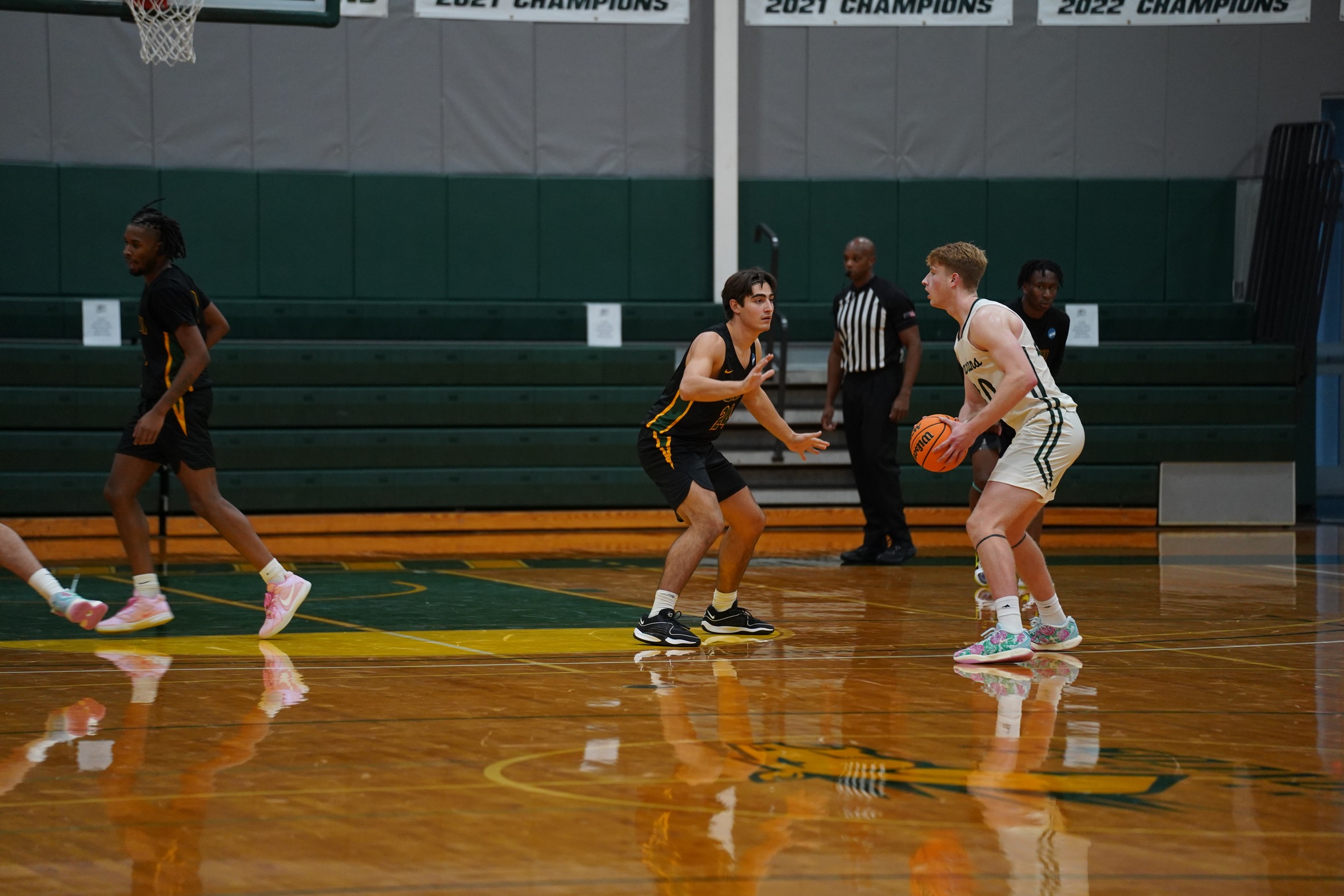 Men's Basketball Drops Away Contest To Manhattanville