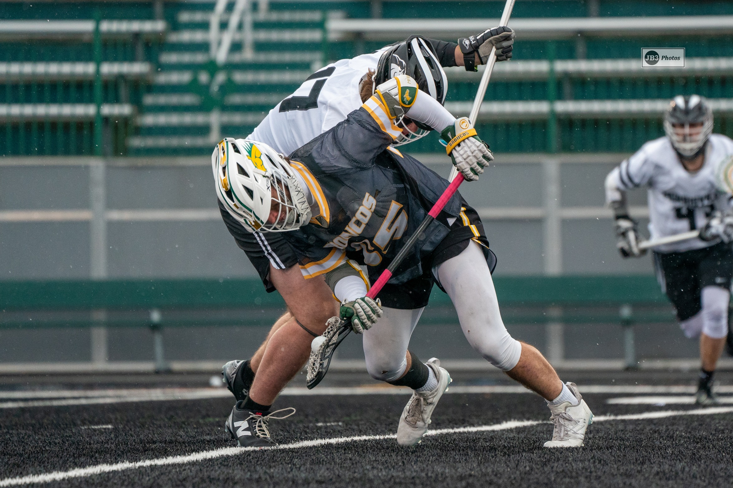 Lacrosse Closes Regular Season with Big Win, Secures No. 2 Seed for Playoffs