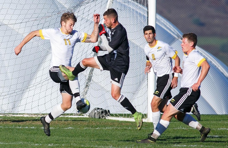 Men's Soccer Suffers 8-0 Defeat to Bryant & Stratton Syracuse