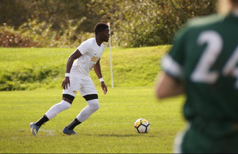 Broncos Stump Mighty Oaks for Fifth Straight Win