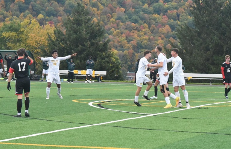 Delhi Fights Back from First Half Deficit Tying Thomas 2-2