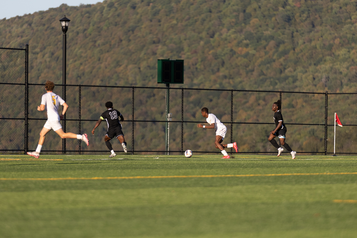 Men's Soccer Rolls to 7-0 Victory in First Round of NAC Tournament