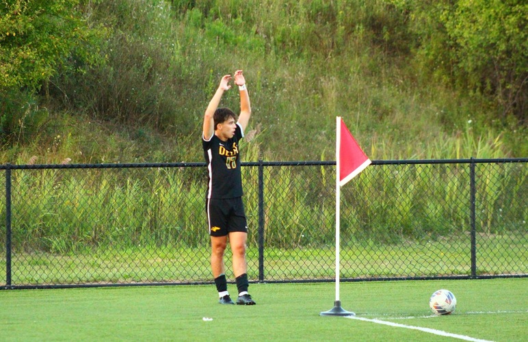 Men's Soccer Draws Mount Saint Mary 1-1