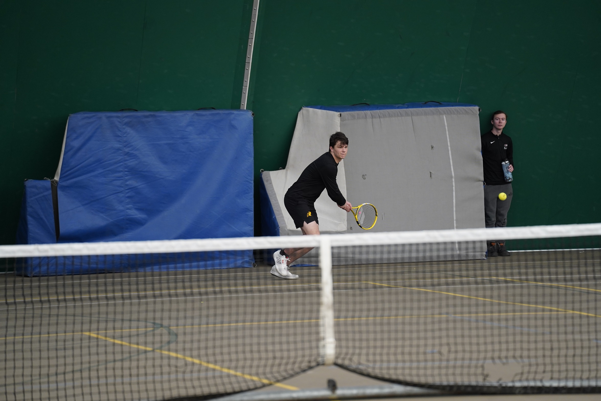 Men's Tennis Sweeps Doubleheader to Extend Win Streak to Four