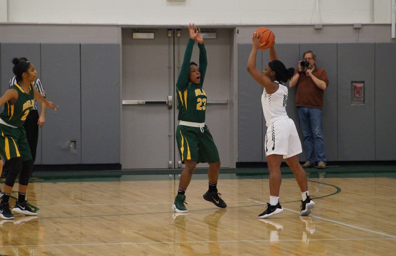 Big Broncos First Half Unable to Carry Over in Defeat at Morrisville State