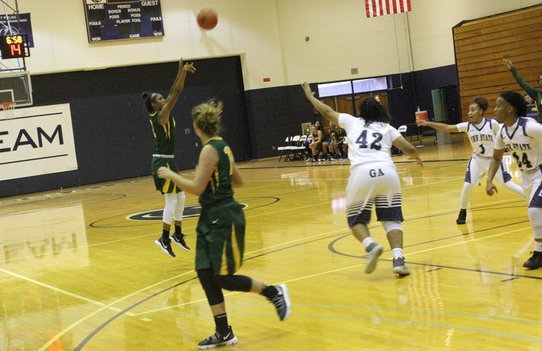 Broncos Jump to 2-0 with 74-45 Win at PSU Greater Allegheny