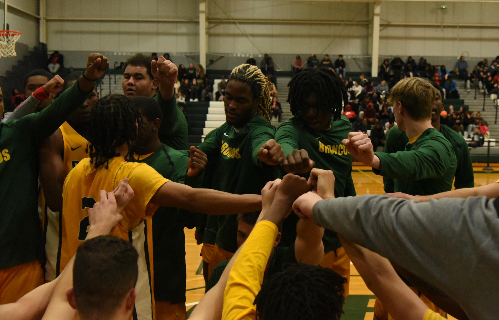 Men&rsquo;s Basketball Lose double overtime thriller to UMPI 103-100