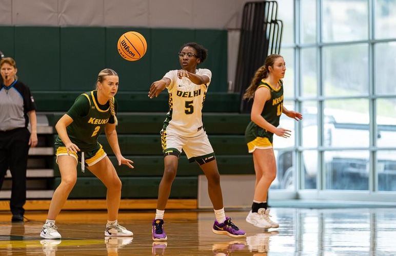 Women's Basketball Drops First of Back to Back Conference Matchups