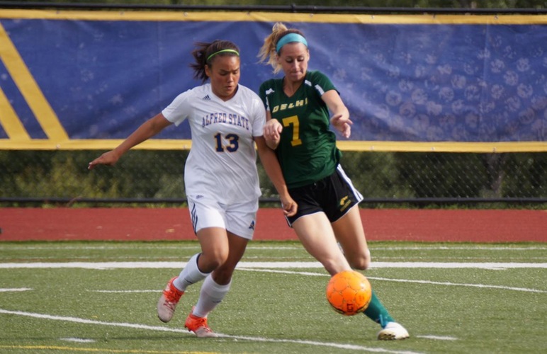 Baratto Scores, Slentz Saves Nine in 4-1 Defeat at Alfred State