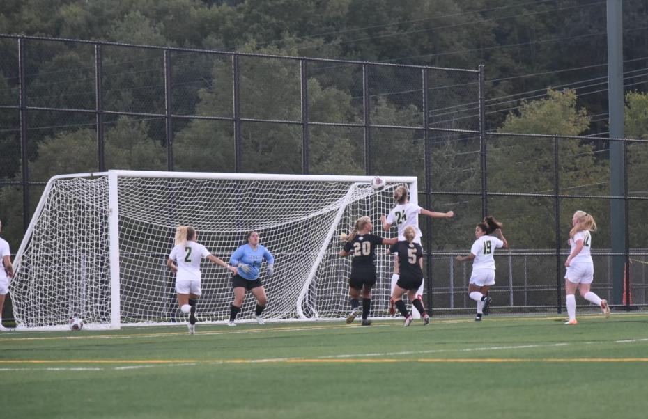 Delhi Soccer Goes Down to The Wire Against Geneva, Ending in a 1-1 Tie