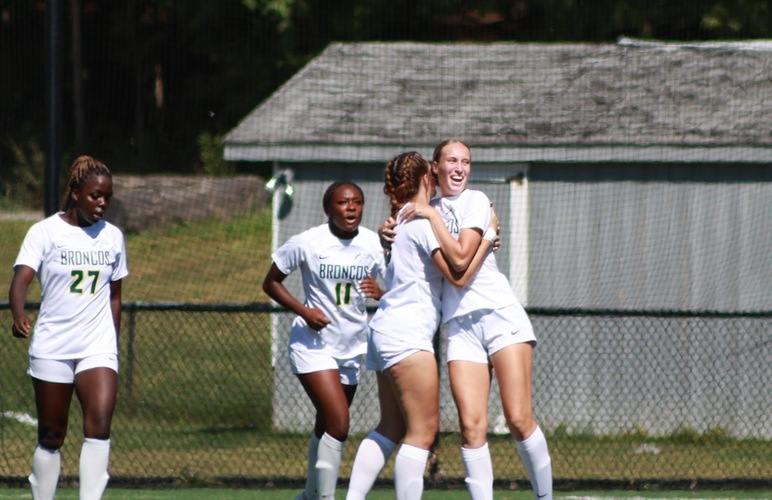 Women's Soccer Wraps Up Raptor Tournament Losing 2-1 Against Rutgers-Newark