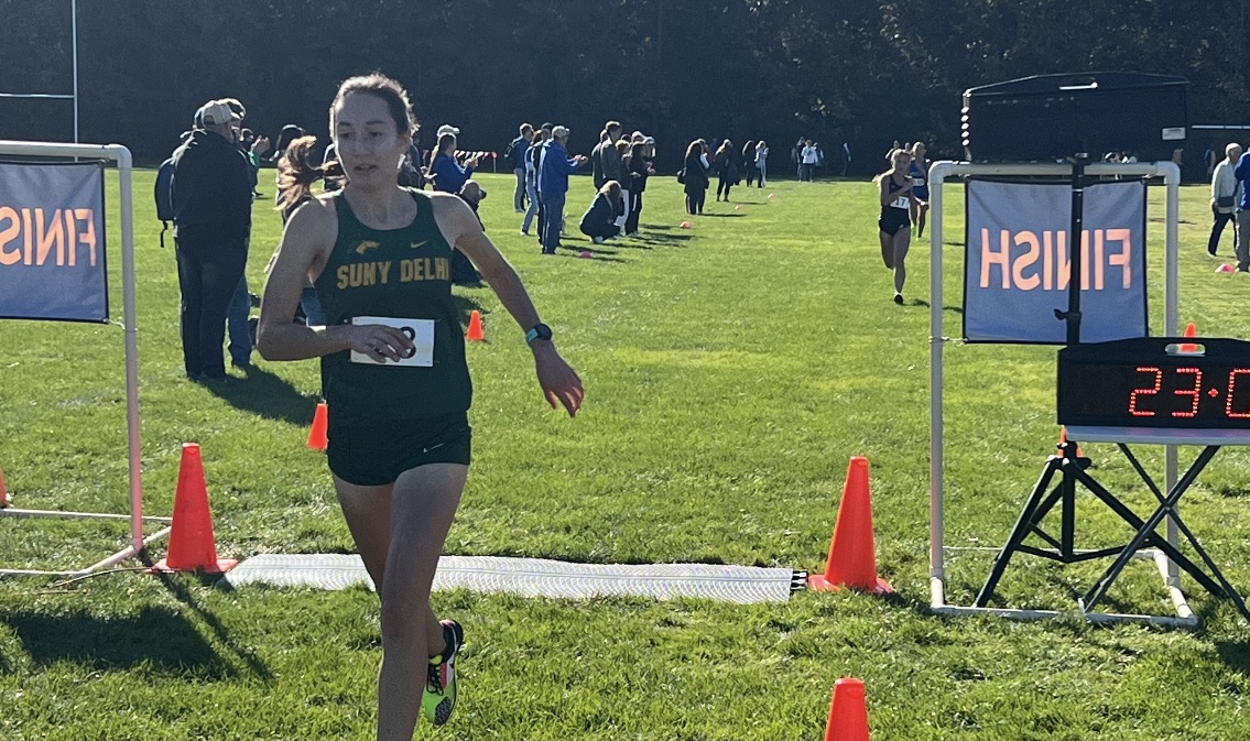 Women's Cross Country Place 3rd, Men Take 6th, Intrieri Breaks Program Record